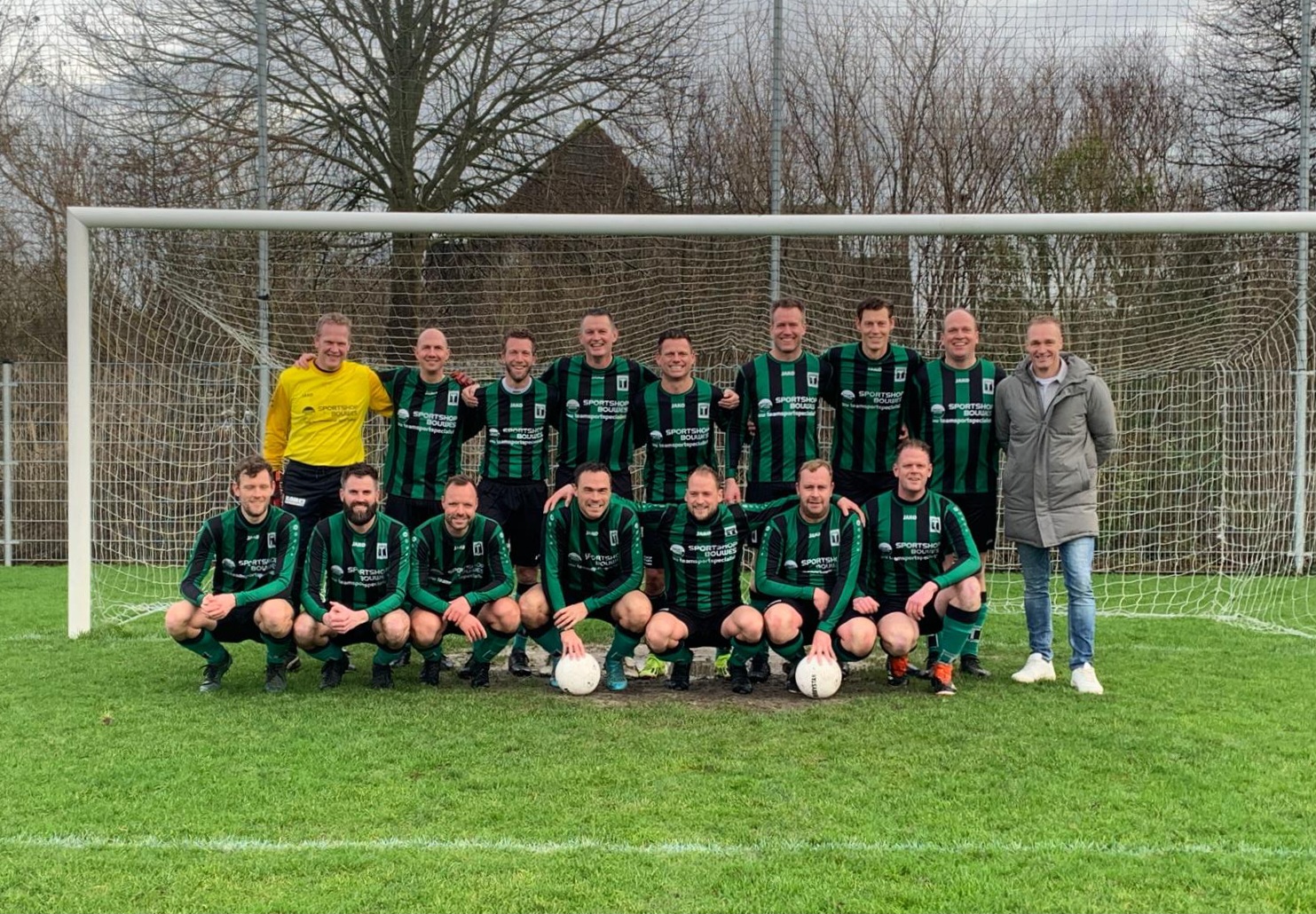 Nieuwjaarsreceptie Hollandia T groot succes na ongekend voetbalspektakel