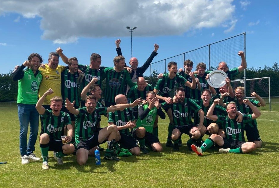 🏆Hollandia T 3 glansrijk kampioen